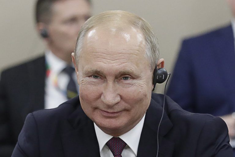 «Думает об этом с утра до вечера». Журналист рассказал о поиске Путиным преемника