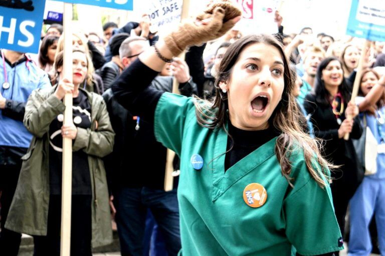 Целый день без врачей! Медики проведут акцию протеста, чтобы показать политикам, что будет без них