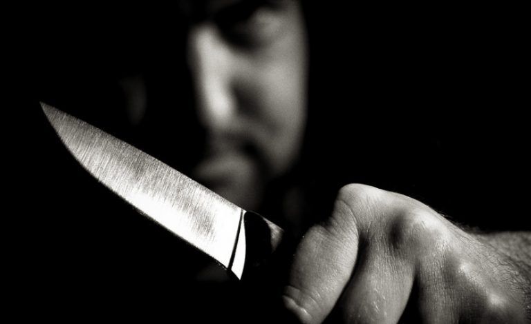 Пьяный гражданин Латвии в Нарве угрожал ножом прохожему
