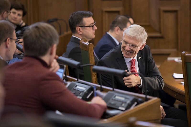 КОРОТКО О ГЛАВНОМ: лучшее правительство, электросамокаты топят в канале, первый снег и пробки, Фадеев без артистов