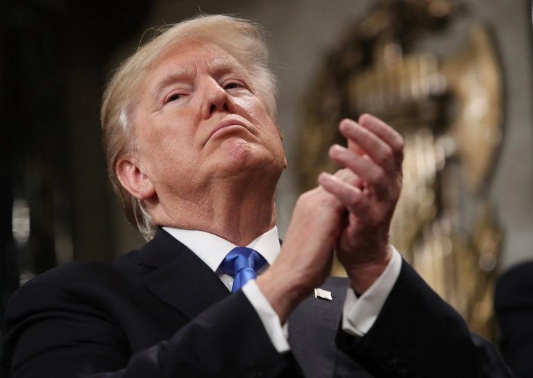 В штабе Трампа назвали «очень тупым» решение Twitter запретить политическую рекламу