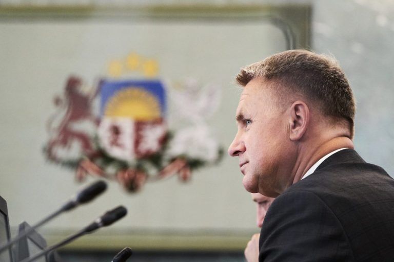 Министр: если все будут владеть латышским свободно, то тогда пусть будут СМИ на разных языках