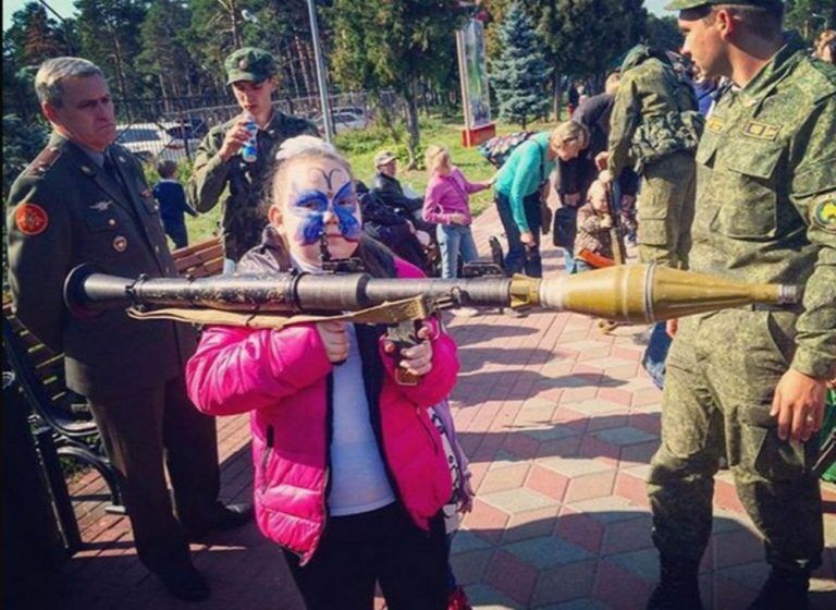 Мы живем в самой прекрасной стране на свете, а все остальные страны нам завидуют!