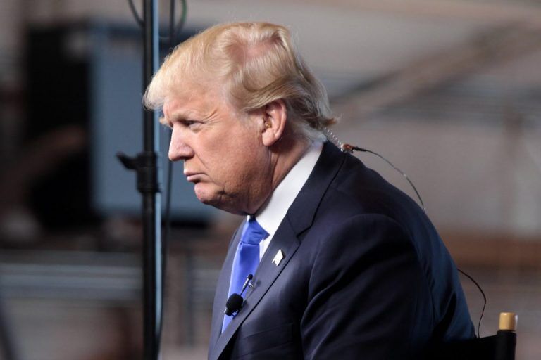 Трамп заявил, что сменил место прописки из-за плохого отношения политиков