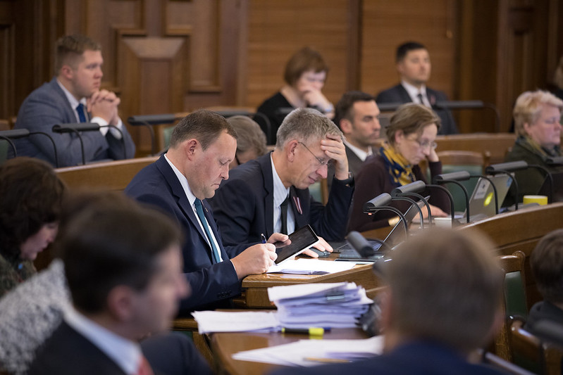 До победного конца! Сейм решил рассматривать бюджет ночью (ФОТО)