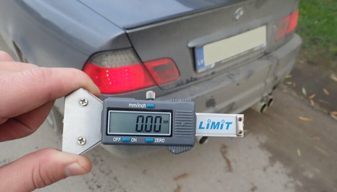 Водитель BMW мчался на «лысой» резине на скорости в 129 км/час