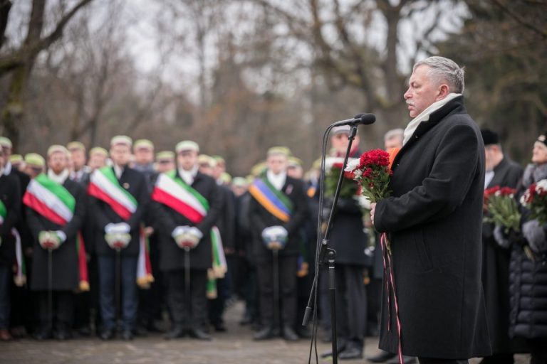 Кабмин получил возможность сменить главу ЛУ Муйжниекса