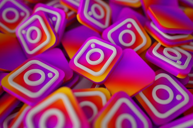 «Золотой» Instagram Собчак и Бузовой: кто в России зарабатывает больше всех