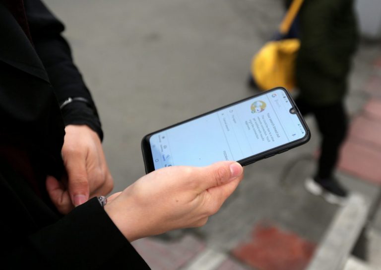 Семь дней без Instagram и Facebook: из-за блокировки интернета в Иране убиты десятки протестующих