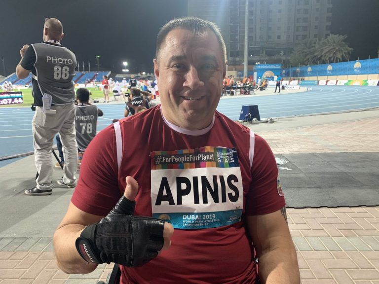 Паралимпиец Апинис завоевал «золото» на ЧМ по легкой атлетике