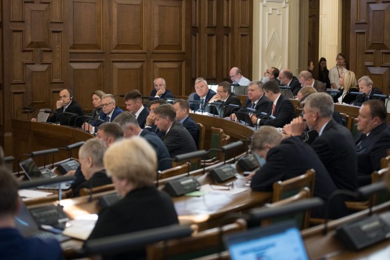 Исследование: подавляющая часть читателей Mixnews поддерживают роспуск Сейма