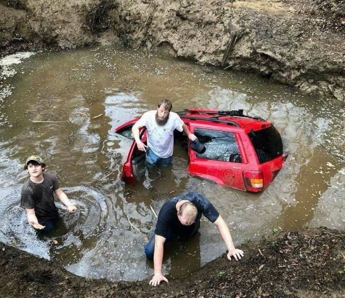 Поймут лишь автомобилисты: 30+ прикольных фотографий на автомобильную тему