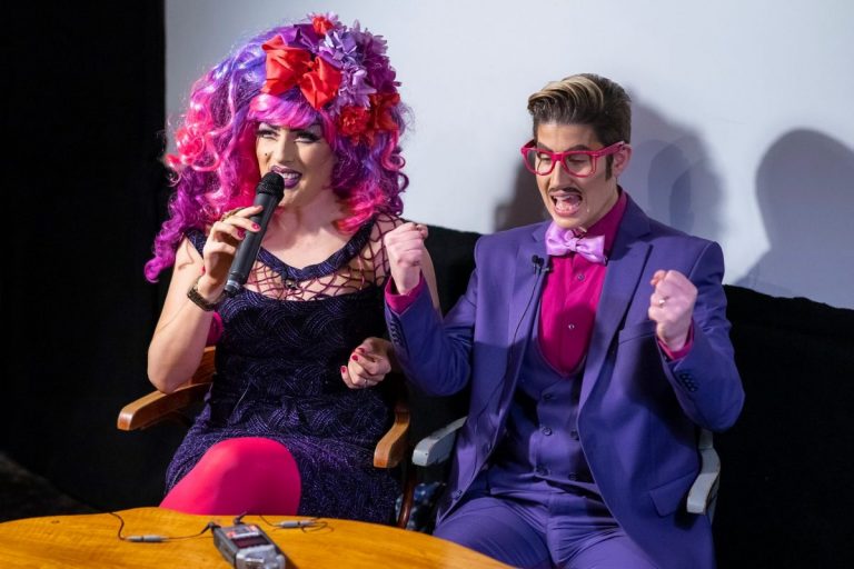 Из женщины в мужчину: в Латвии впервые проходит фестиваль Drag King