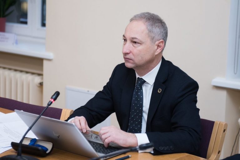Министр юстиции Борданс предложил поискать президента Банка Латвии за рубежом