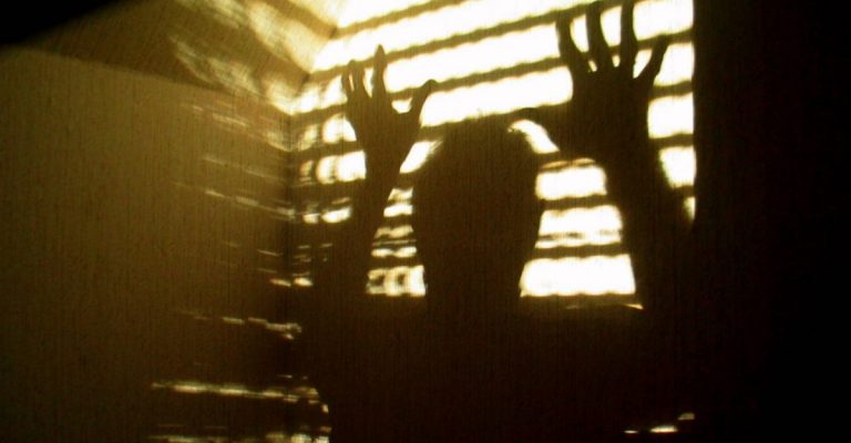 Психиатр: латвийцы выбирают радикальные способы самоубийства — без шанса на спасение