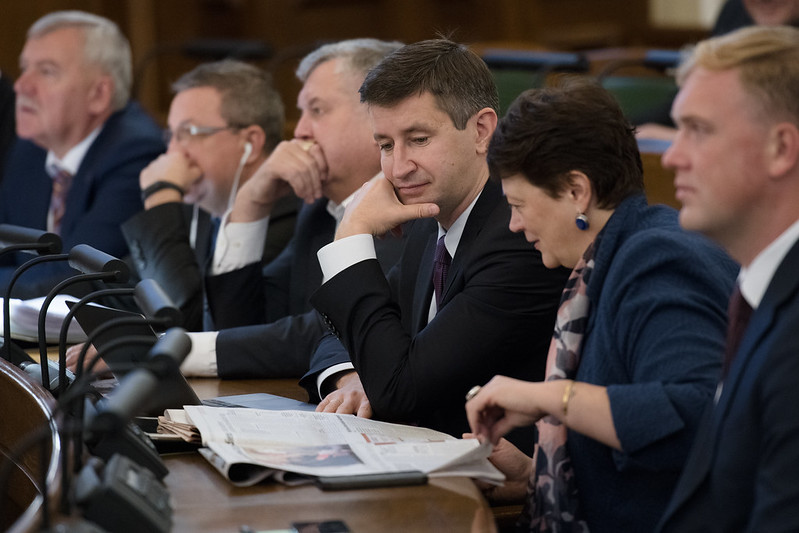 КОРОТКО О ГЛАВНОМ: «Согласие» поднимает электорат, депутаты — мастера отговорок, студентам в помощи отказано