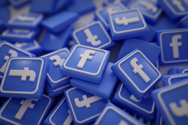 Facebook удаляет посты с поддержкой Сулеймани