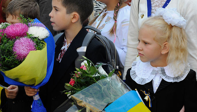 Рада Украины приняла закон об ограничении обучения на русском языке