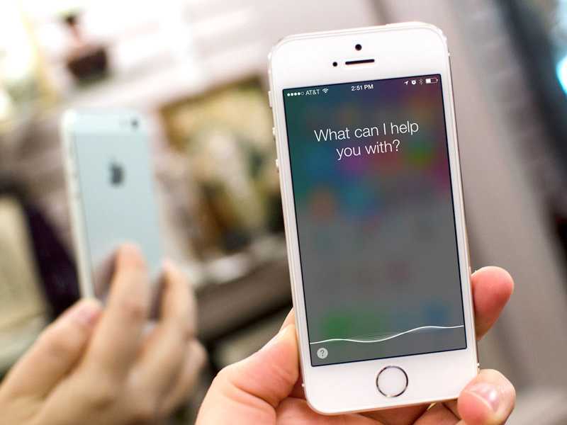 Жители Балтии попросили Siri включить гимн своей страны. Голосовой помощник сыграл гимн СССР