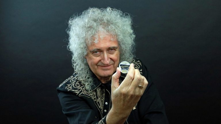 «Две королевы». В Британии выпустили монету в честь группы Queen