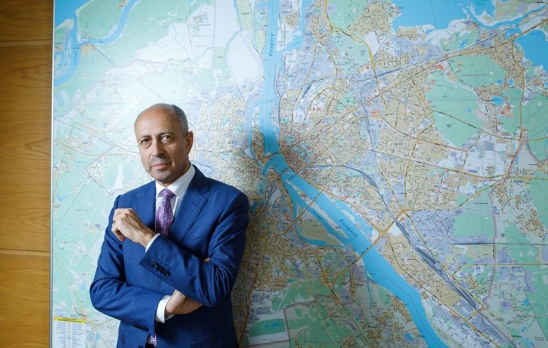 Олег Буров призывает депутатов «Согласия» работать над бюджетом