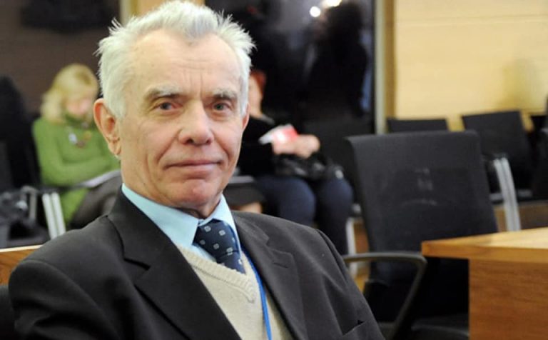 Мэра не сместят? Один из депутатов «Согласия» отозвал свою подпись за отставку Бурова