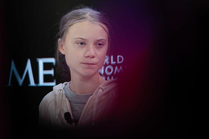 «Наш дом все еще в огне и ваше бездействие его раздувает!»: Грета Тунберг выступила на форуме в Давосе