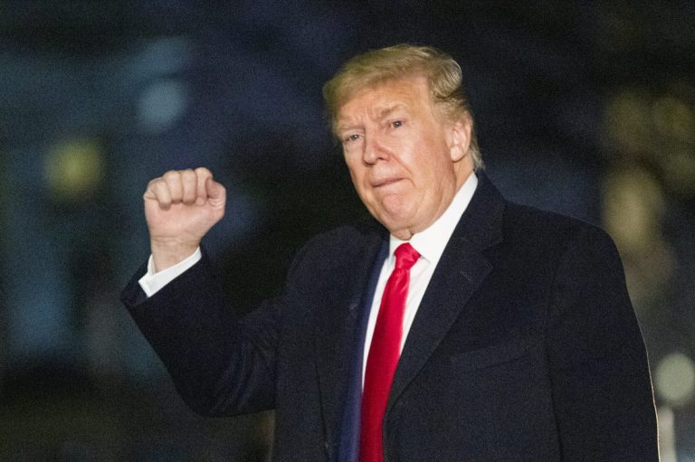 Трамп установил личный годовой рекорд по количеству твитов за день