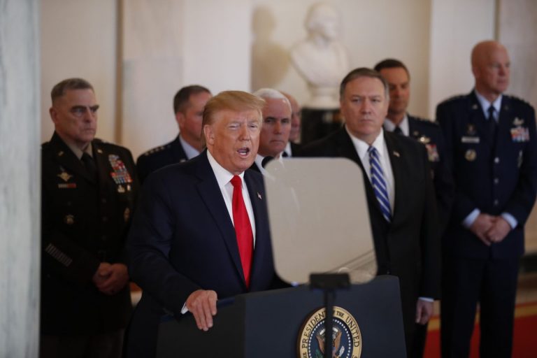 ВИДЕО: Трамп выступил с заявлением после удара Ирана по американским базам