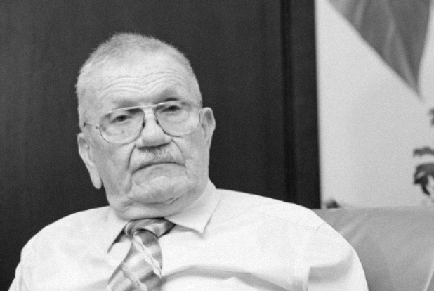 Скончался адвокат и экс-глава МВД Латвии Алоиз Вазнис