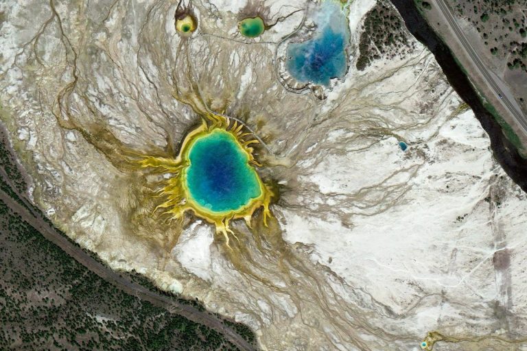 Крутые обои на рабочий стол! Google добавила более тысячи снимков в Earth View