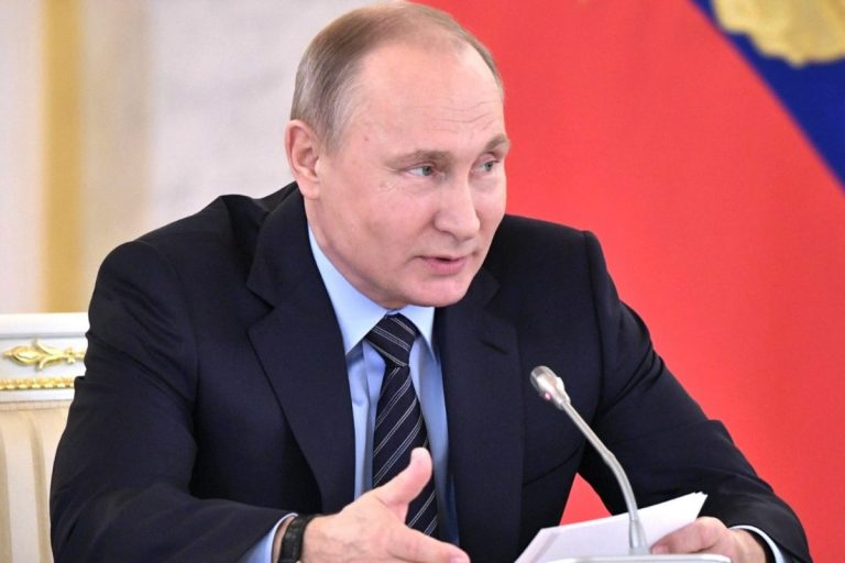 Путин: пока я президент, понятий «родитель №1» и «родитель №2» не будет