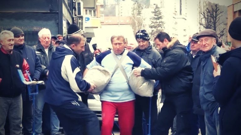 Пенсионер из Сербии хочет прийти на Парад Победы в Москву пешком