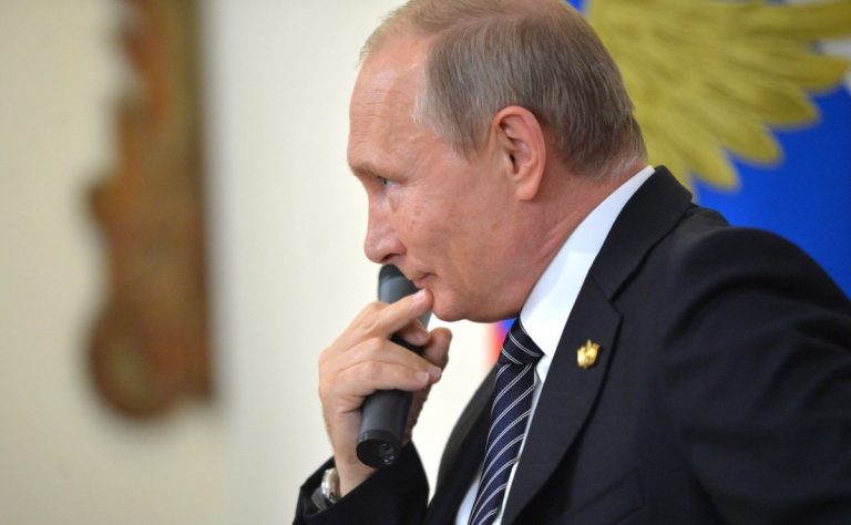 «Стоять враскоряку»: переводчики рассказали о сложных фразах Путина
