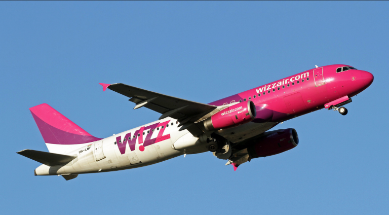 Авиакомпания-дискаунтер Wizz Air прекратит полеты из Риги в некоторые города