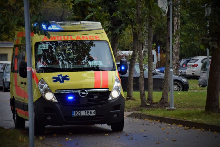 В «скорой помощи» рассказали, как они преодолевают домофоны