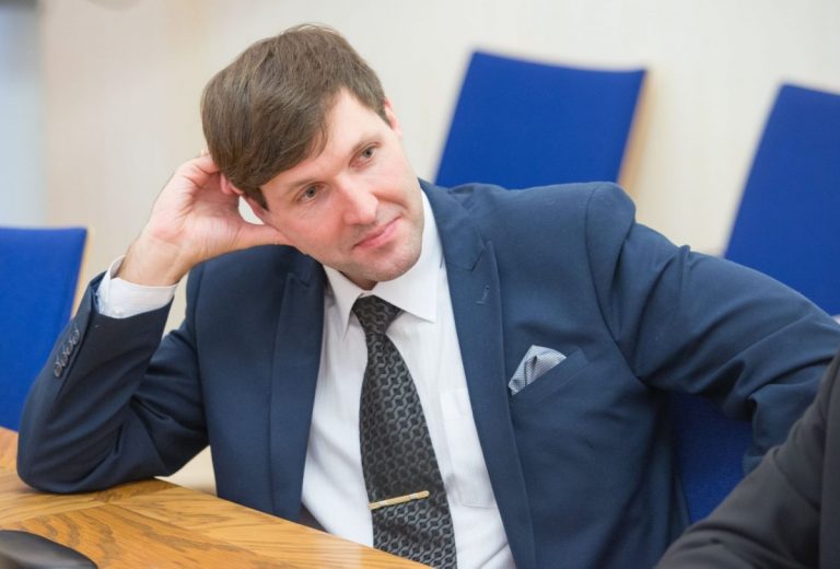 Эстония объявила о начале экономического кризиса в стране