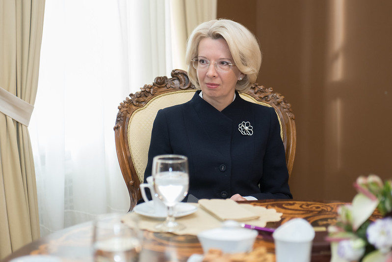 Чтобы не беспокоить окружающих, Мурниеце решила остаться дома из-за насморка