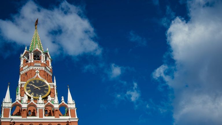 Москву посадят на карантин: массовые мероприятия под запретом, школы будут закрыты
