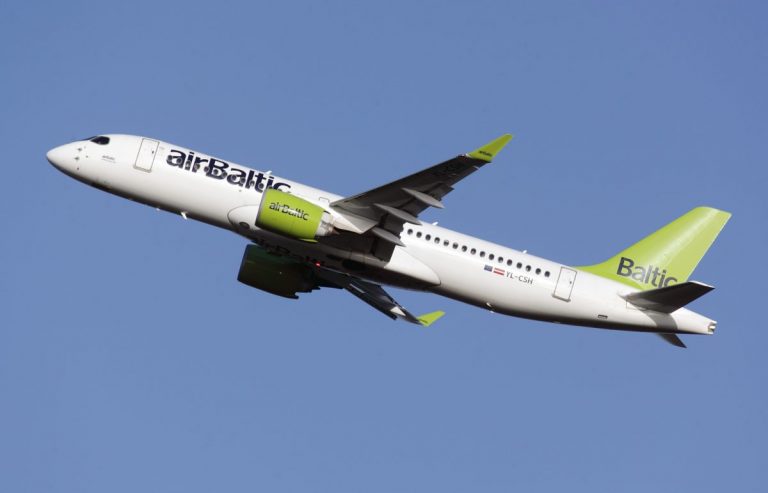 Вспышка коронавируса: airBaltic позволит бесплатно поменять билеты в итальянские города