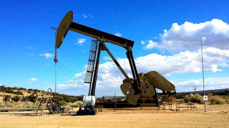 Саудовская Аравия продолжит увеличивать добычу нефти