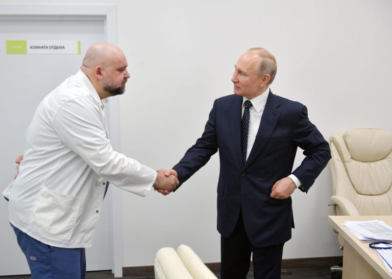 У главврача больницы, в которой был Путин, обнаружен коронавирус