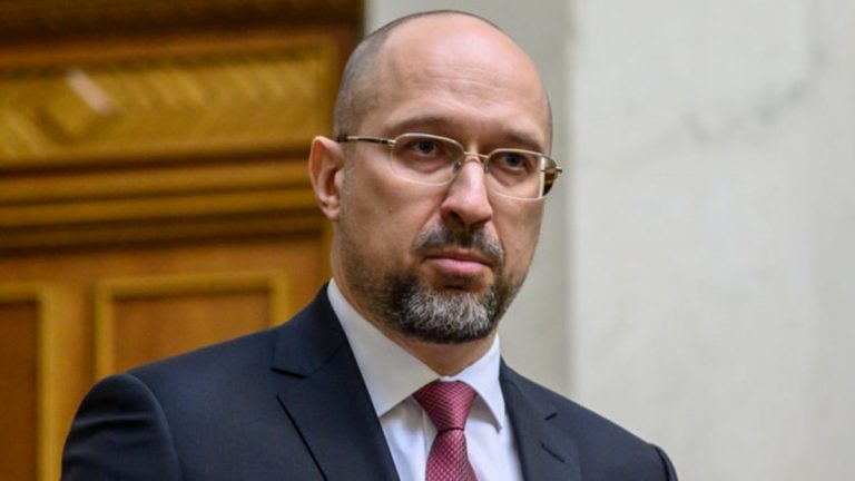 Зеленский сменил правительство: не красть — этого мало, Украине нужны новые мозги