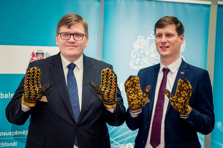 Живи теплее! Пуце и Немиро призывают реновировать дома (ФОТО)