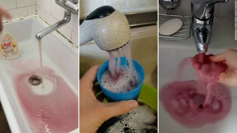 В итальянской деревне три часа из кранов текло игристое вино
