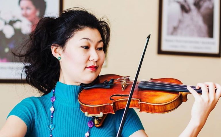 «Нихао, корона!»: радиоведущая пожаловалась на расизм из-за коронавируса