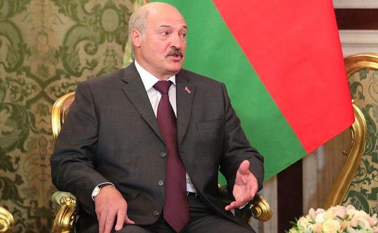Лукашенко уверен, что ошибок в борьбе с коронавирусом не допущено
