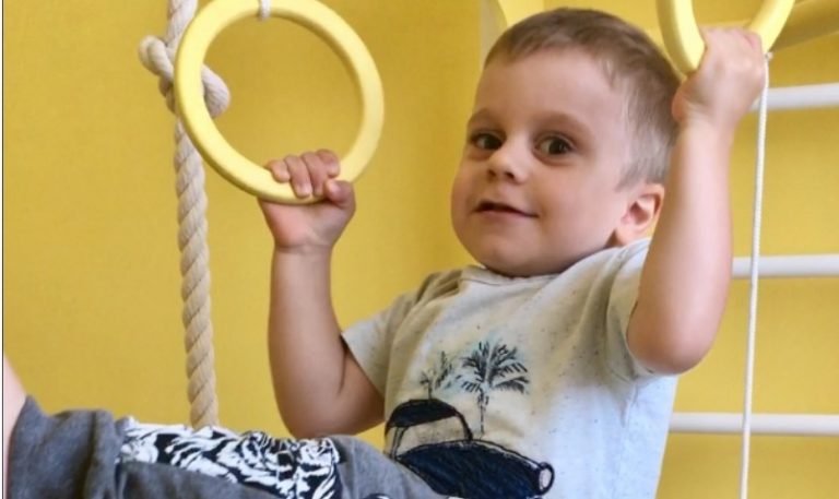 «Зеленая лампа»: на операцию 4-летнему Кристеру собрано более 25 000 евро
