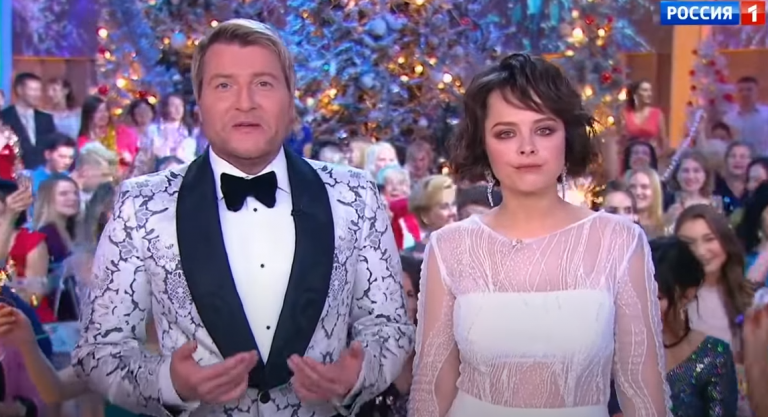 «Голубой огонек – это братская могила»: лидер группы «Несчастный случай» о российском ТВ