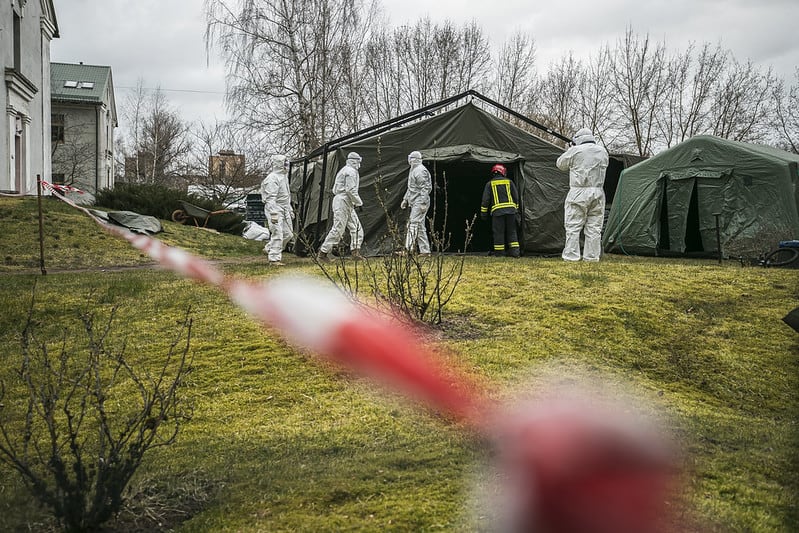В Риге растет число заболевших COVID-19 бездомных